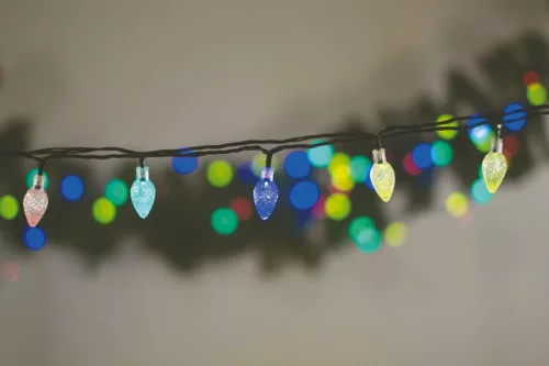 Kristálycsepp fényfüzér 30 LED, zöld kábel, multi, 600 cm